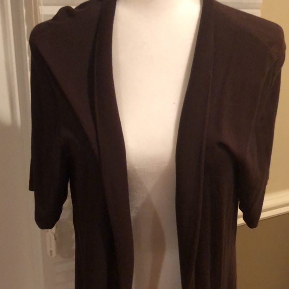 🩷3/$15 Brown short sleeve sweater - Picture 2 of 5